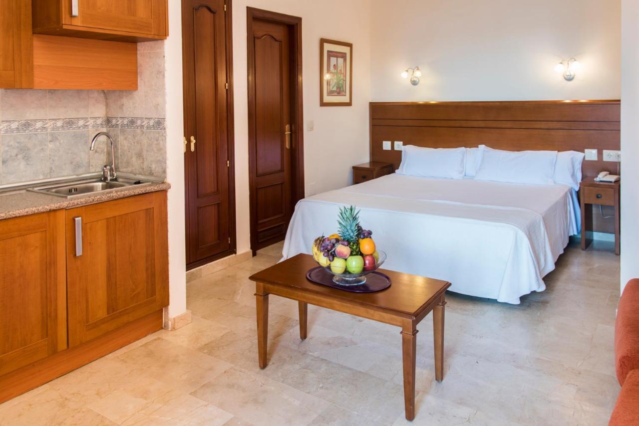 Apartamentos Don Juan Manilva Buitenkant foto